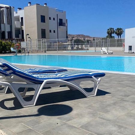 Sunny Luxury Apartment With Two Great Sunny - Level Terraces, Two Swimming Pools, In A New Complex Pueblo Majorero, Close To Fuerteventura Golf Club, Next To The Beach , Atlantico Shopping Mall And Casino In Caleta De Fuste Dış mekan fotoğraf