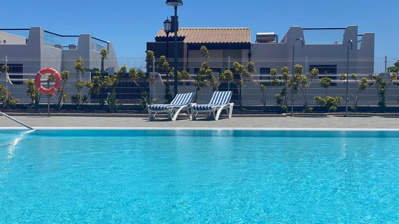Sunny Luxury Apartment With Two Great Sunny - Level Terraces, Two Swimming Pools, In A New Complex Pueblo Majorero, Close To Fuerteventura Golf Club, Next To The Beach , Atlantico Shopping Mall And Casino In Caleta De Fuste Dış mekan fotoğraf